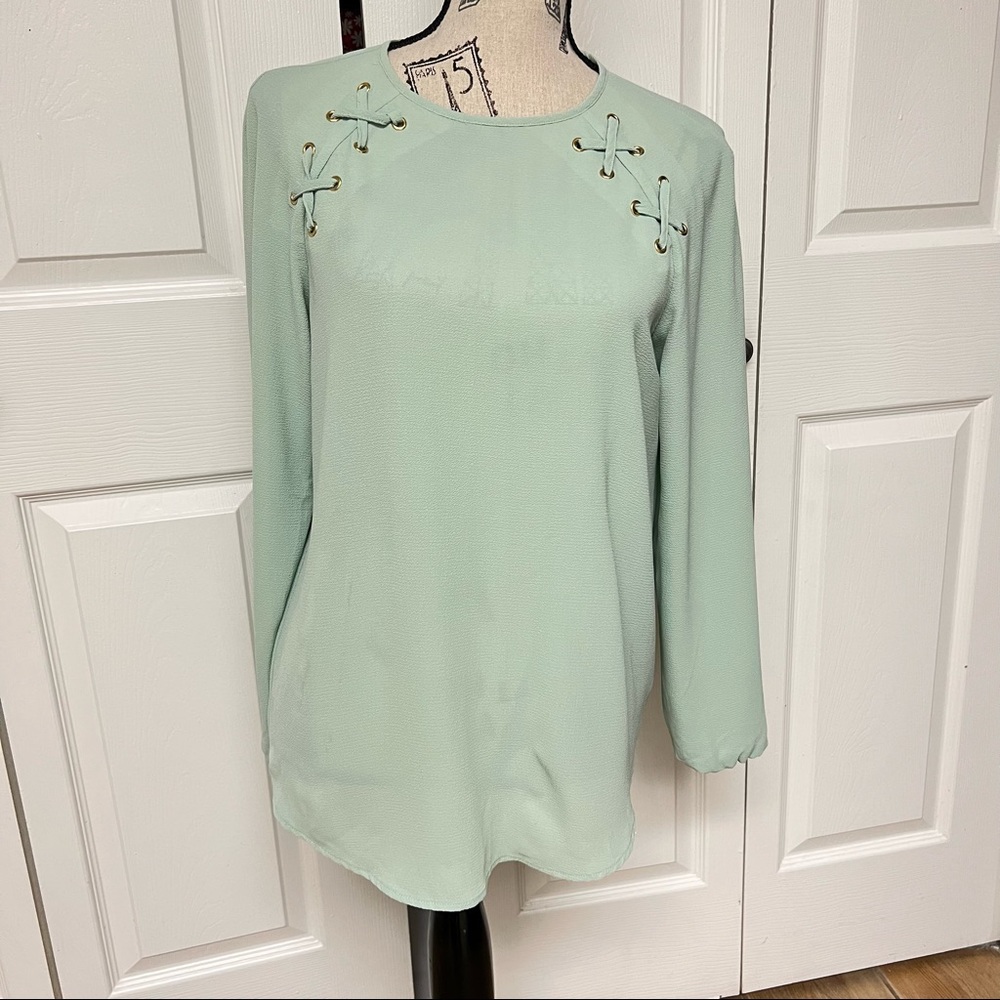 Michael kors Long Sleeve top size small